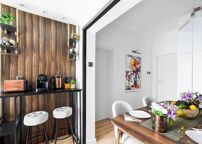 2br, 4 Baths, Terrace Steps From Landmarks * Sofia