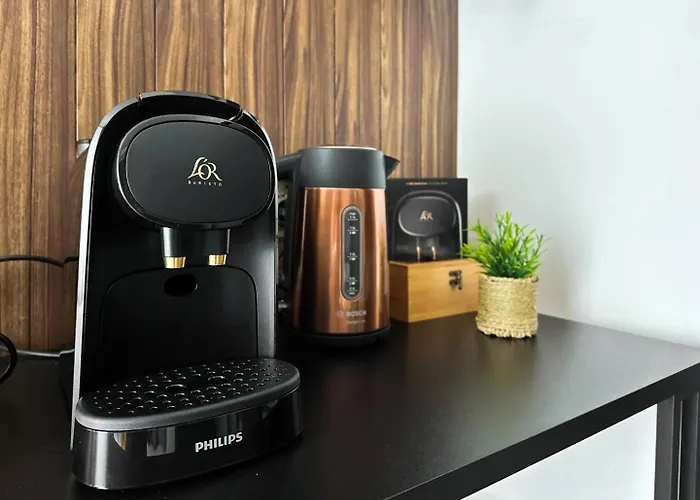 2br, 4 Baths, Terrace Steps From Landmarks Apartament Sofia