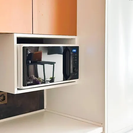 2br, 4 Baths, Terrace Steps From Landmarks