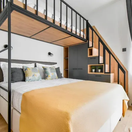 2br, 4 Baths, Terrace Steps From Landmarks Apartament *