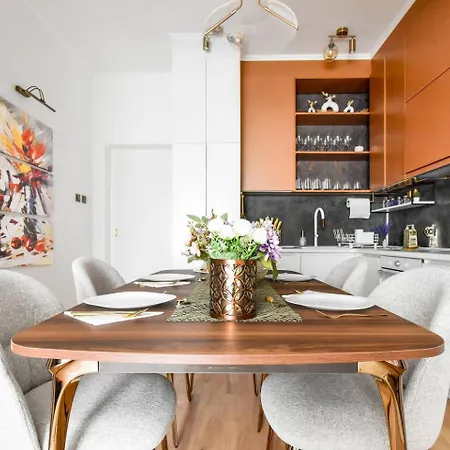 2br, 4 Baths, Terrace Steps From Landmarks * 소피아