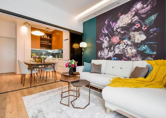 2br, 4 Baths, Terrace Steps From Landmarks Sofia