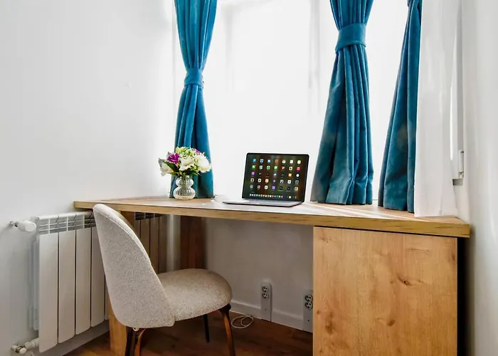 2br, 4 Baths, Terrace Steps From Landmarks * Sofie