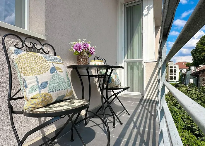 Appartamento 2br, 4 Baths, Terrace Steps From Landmarks *